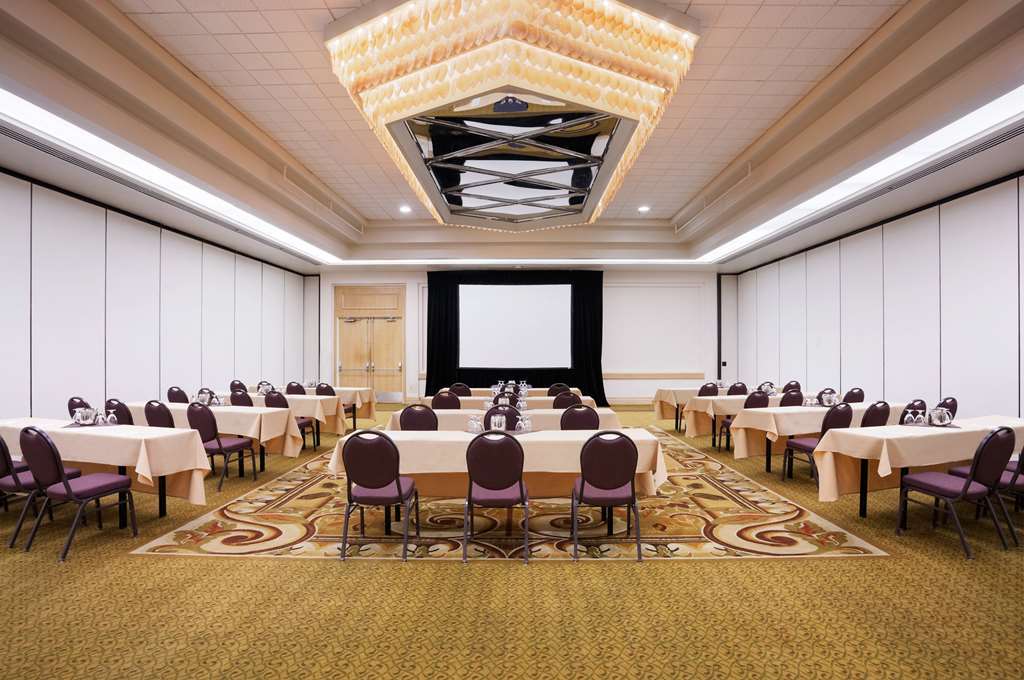 Embassy Suites San Luis Obispo Udogodnienia zdjęcie